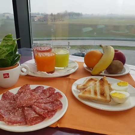 Padus Meuble Parma מלון San Quirico (Sissa Trecasali)