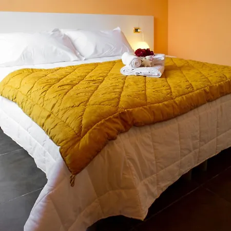 Padus Meuble Parma 3* San Quirico (Sissa Trecasali)