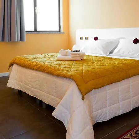 Padus Meuble Parma מלון