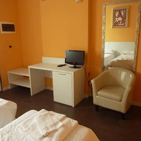 Padus Meublè Parma 3*