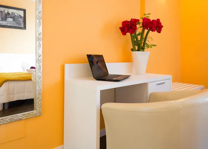 Padus Meuble Parma 3* San Quirico (Sissa Trecasali)